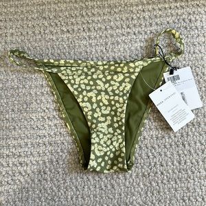 NWT Matteau petite bikini brief